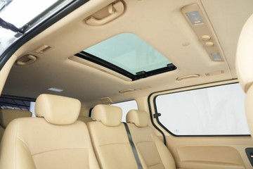 https://vehicle-cdn.autoleague.cloud/30641_U513043_14.jpg