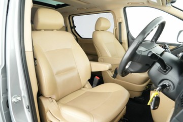 https://vehicle-cdn.autoleague.cloud/30641_U513043_16.jpg