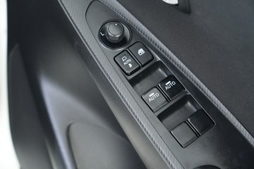 https://vehicle-cdn.autoleague.cloud/30641_U513047_12.jpg