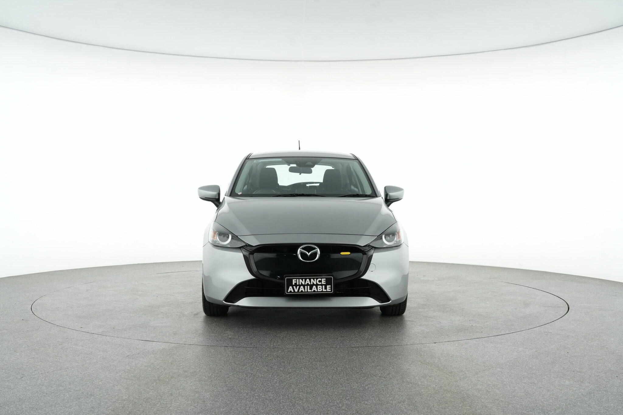 Mazda 2 image 1