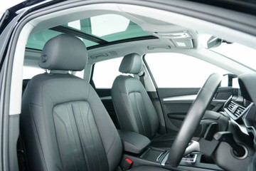 https://vehicle-cdn.autoleague.cloud/30641_U513057_14.jpg