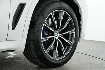 https://vehicle-cdn.autoleague.cloud/30641_U513063_8.jpg