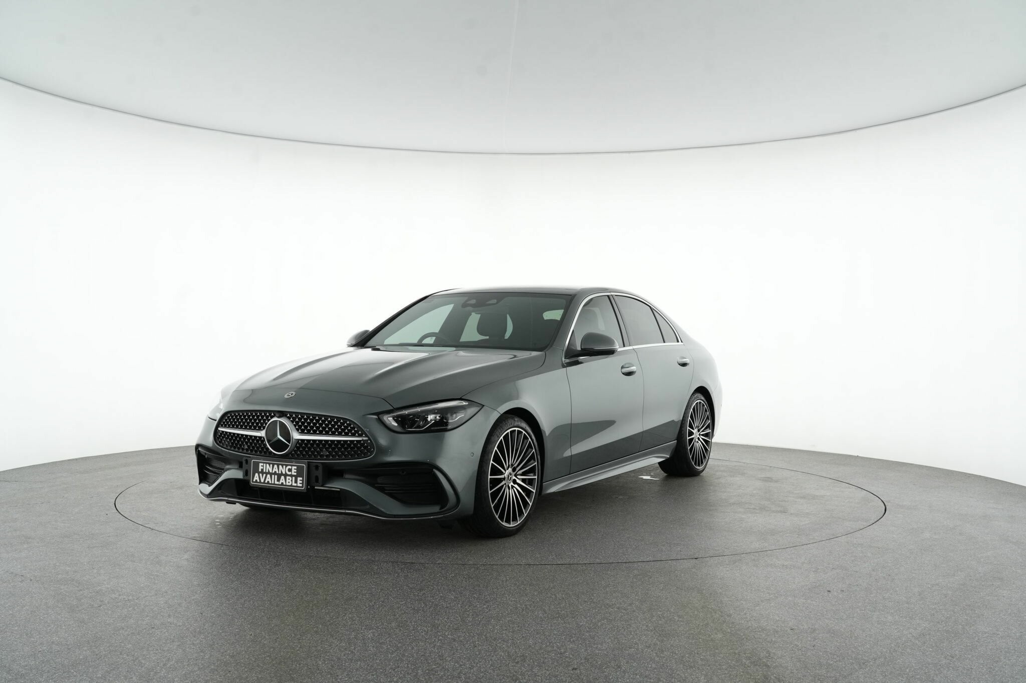 Mercedes Benz C-class image 4