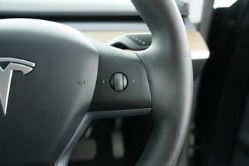 https://vehicle-cdn.autoleague.cloud/30641_U513083_15.jpg