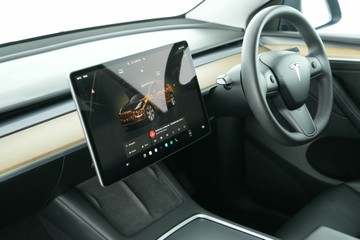 https://vehicle-cdn.autoleague.cloud/30641_U513083_22.jpg