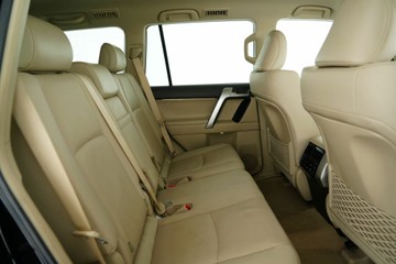 https://vehicle-cdn.autoleague.cloud/30641_U513093_11.jpg