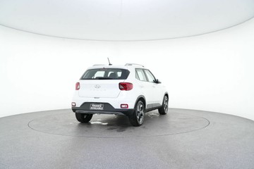 https://vehicle-cdn.autoleague.cloud/30641_U513098_7.jpg
