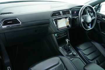 https://vehicle-cdn.autoleague.cloud/30641_U513102_27.jpg