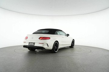 https://vehicle-cdn.autoleague.cloud/30641_U513123_7.jpg