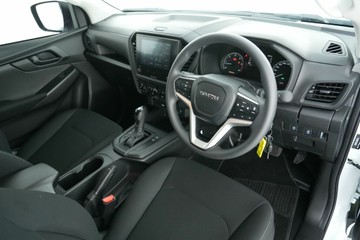 https://vehicle-cdn.autoleague.cloud/30641_U513124_13.jpg