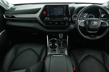 https://vehicle-cdn.autoleague.cloud/30641_U513140_13.jpg