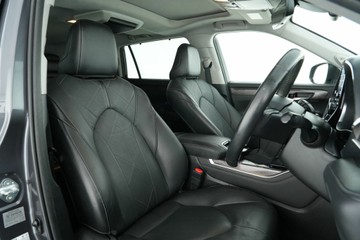 https://vehicle-cdn.autoleague.cloud/30641_U513140_15.jpg
