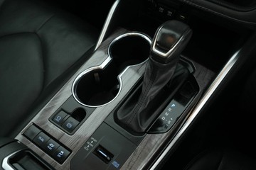 https://vehicle-cdn.autoleague.cloud/30641_U513140_26.jpg