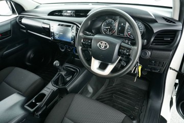 https://vehicle-cdn.autoleague.cloud/30641_U513142_14.jpg