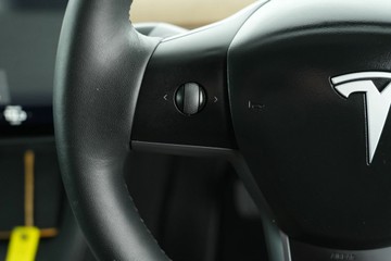 https://vehicle-cdn.autoleague.cloud/30641_U513145_20.jpg