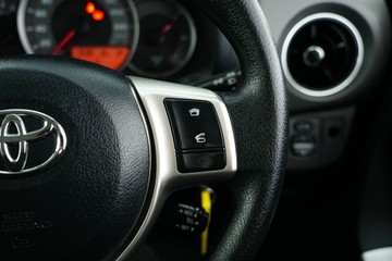 https://vehicle-cdn.autoleague.cloud/30641_U513146_17.jpg