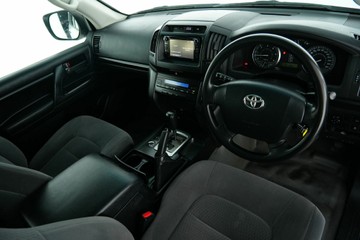 https://vehicle-cdn.autoleague.cloud/30641_U513153_16.jpg