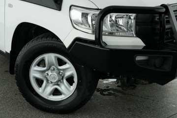 https://vehicle-cdn.autoleague.cloud/30641_U513153_2.jpg