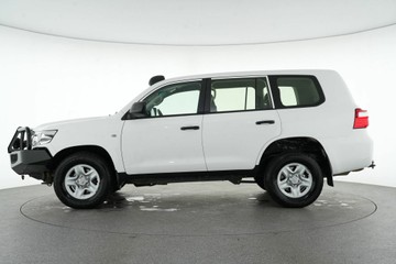 https://vehicle-cdn.autoleague.cloud/30641_U513153_5.jpg