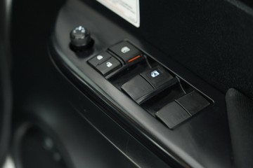 https://vehicle-cdn.autoleague.cloud/30641_U513156_14.jpg