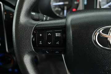 https://vehicle-cdn.autoleague.cloud/30641_U513156_15.jpg