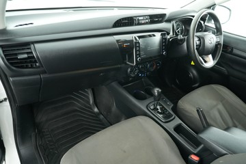 https://vehicle-cdn.autoleague.cloud/30641_U513156_22.jpg