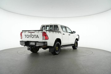 https://vehicle-cdn.autoleague.cloud/30641_U513156_6.jpg