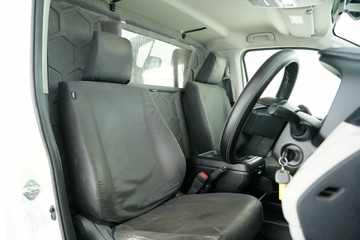 https://vehicle-cdn.autoleague.cloud/30641_U513161_13.jpg