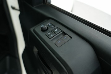 https://vehicle-cdn.autoleague.cloud/30641_U513161_16.jpg