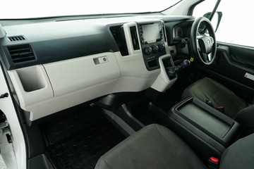 https://vehicle-cdn.autoleague.cloud/30641_U513161_24.jpg