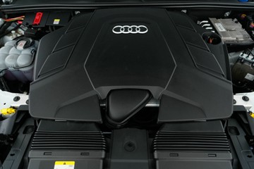 https://vehicle-cdn.autoleague.cloud/30641_U513162_30.jpg