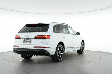 https://vehicle-cdn.autoleague.cloud/30641_U513162_9.jpg