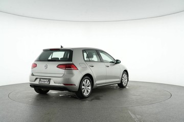 https://vehicle-cdn.autoleague.cloud/30641_U513163_7.jpg