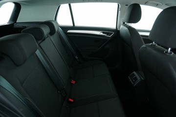 https://vehicle-cdn.autoleague.cloud/30641_U513163_9.jpg