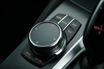 https://vehicle-cdn.autoleague.cloud/30641_U513174_25.jpg