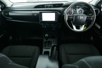 https://vehicle-cdn.autoleague.cloud/30641_U513182_11.jpg