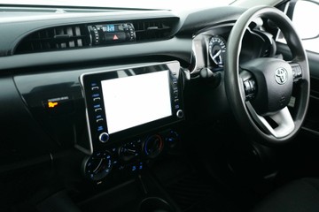 https://vehicle-cdn.autoleague.cloud/30641_U513182_23.jpg