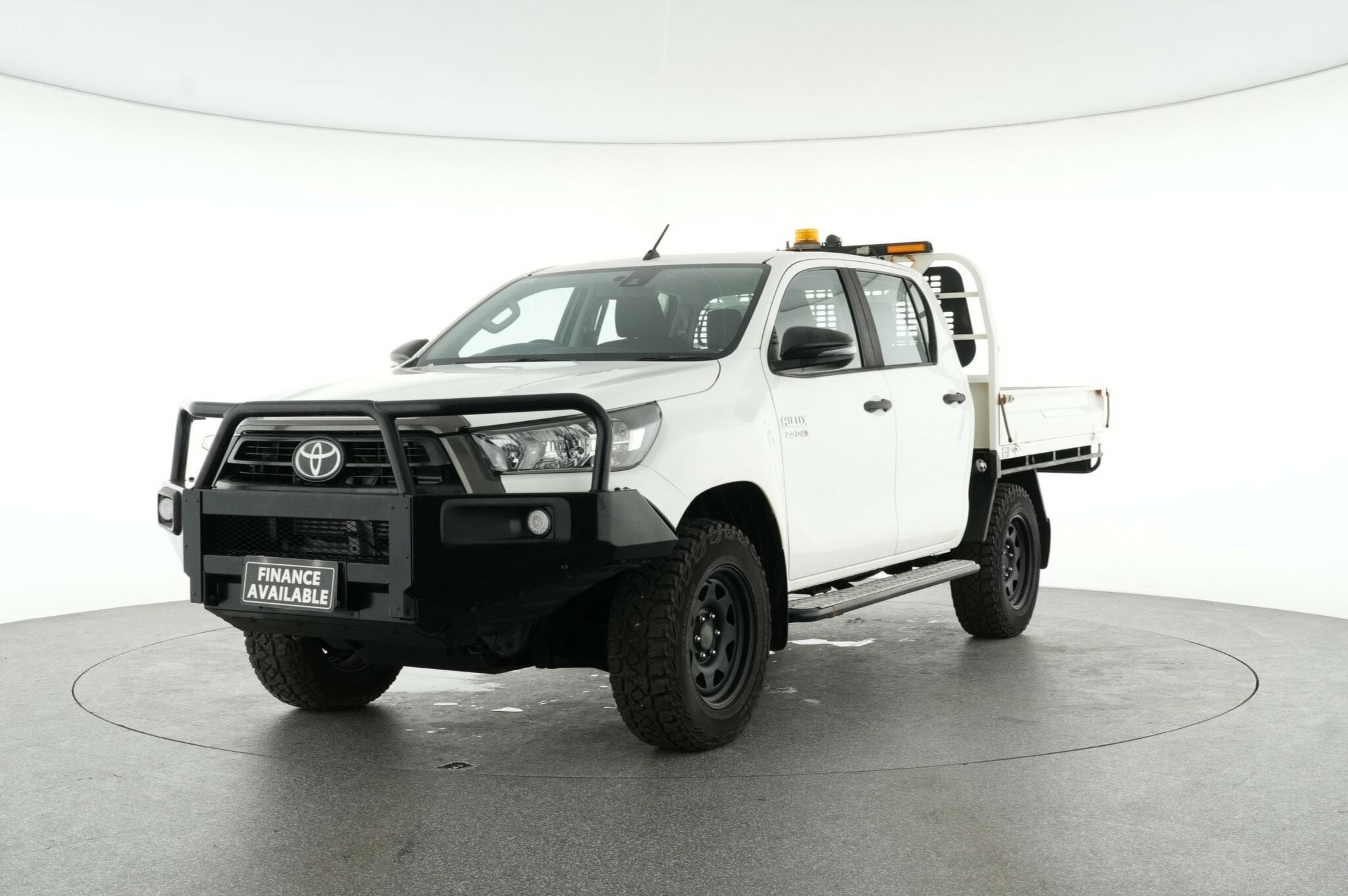 Toyota Hilux image 4