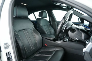 https://vehicle-cdn.autoleague.cloud/30641_U513184_15.jpg