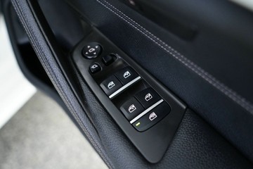 https://vehicle-cdn.autoleague.cloud/30641_U513184_18.jpg