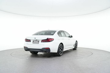 https://vehicle-cdn.autoleague.cloud/30641_U513184_7.jpg