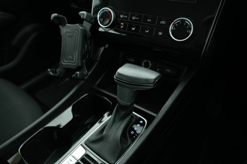 https://vehicle-cdn.autoleague.cloud/30641_U513187_19.jpg
