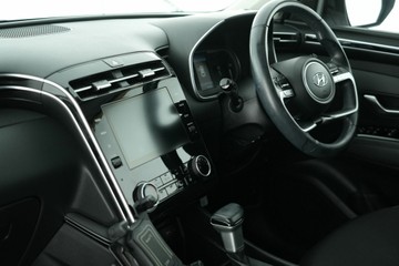 https://vehicle-cdn.autoleague.cloud/30641_U513187_21.jpg