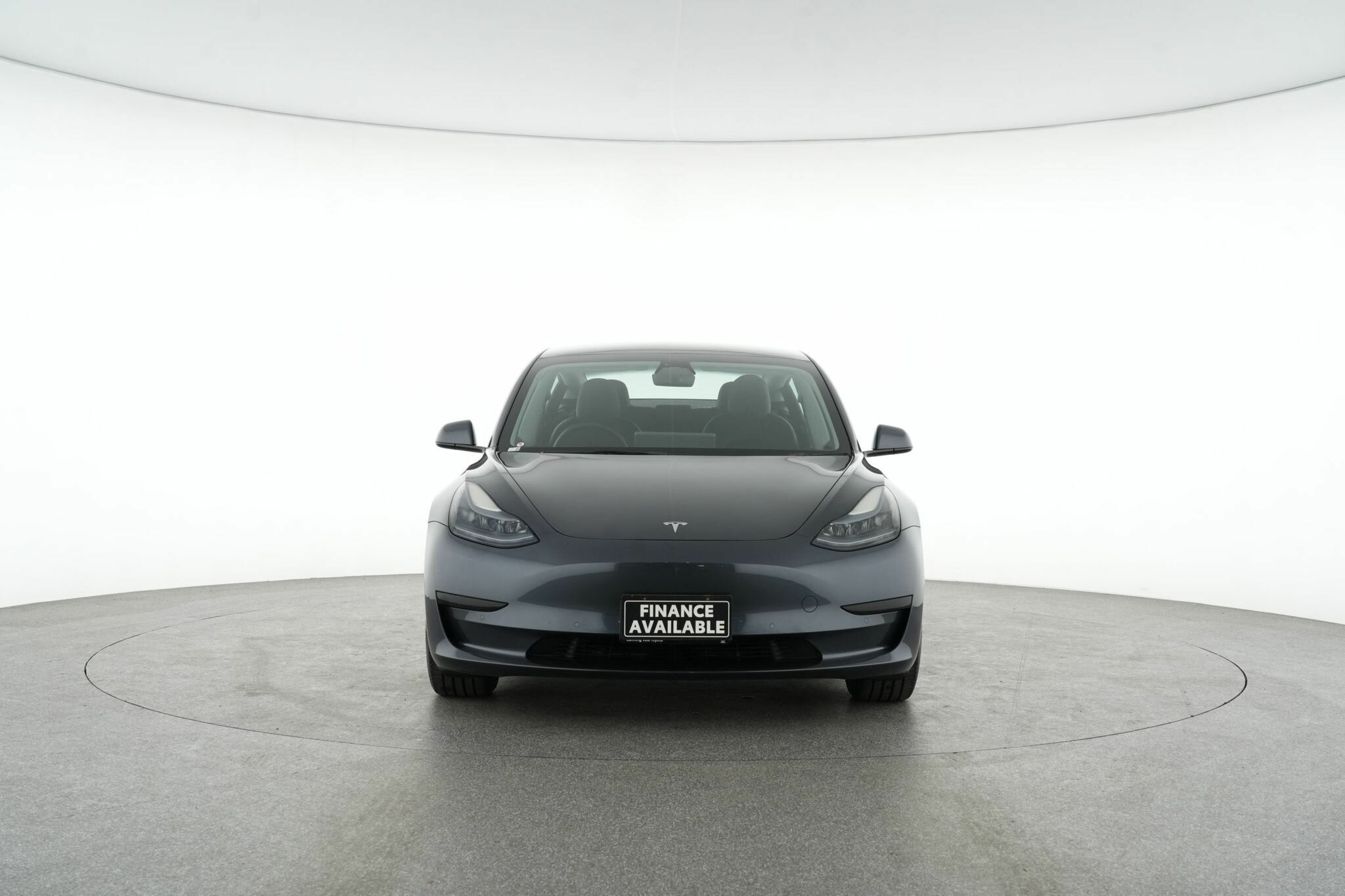 Tesla Model 3 image 3
