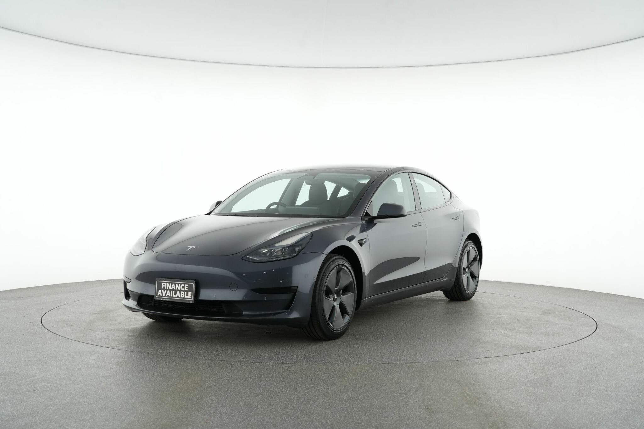 Tesla Model 3 image 4