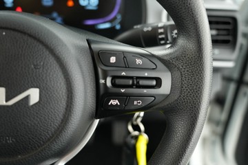 https://vehicle-cdn.autoleague.cloud/30641_U513190_17.jpg