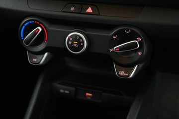 https://vehicle-cdn.autoleague.cloud/30641_U513191_24.jpg