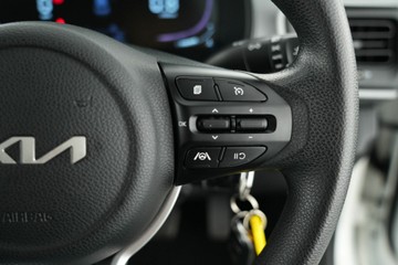 https://vehicle-cdn.autoleague.cloud/30641_U513192_21.jpg