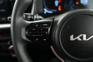 https://vehicle-cdn.autoleague.cloud/30641_U513194_19.jpg