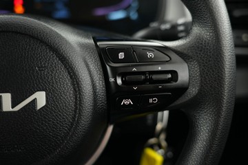 https://vehicle-cdn.autoleague.cloud/30641_U513194_21.jpg